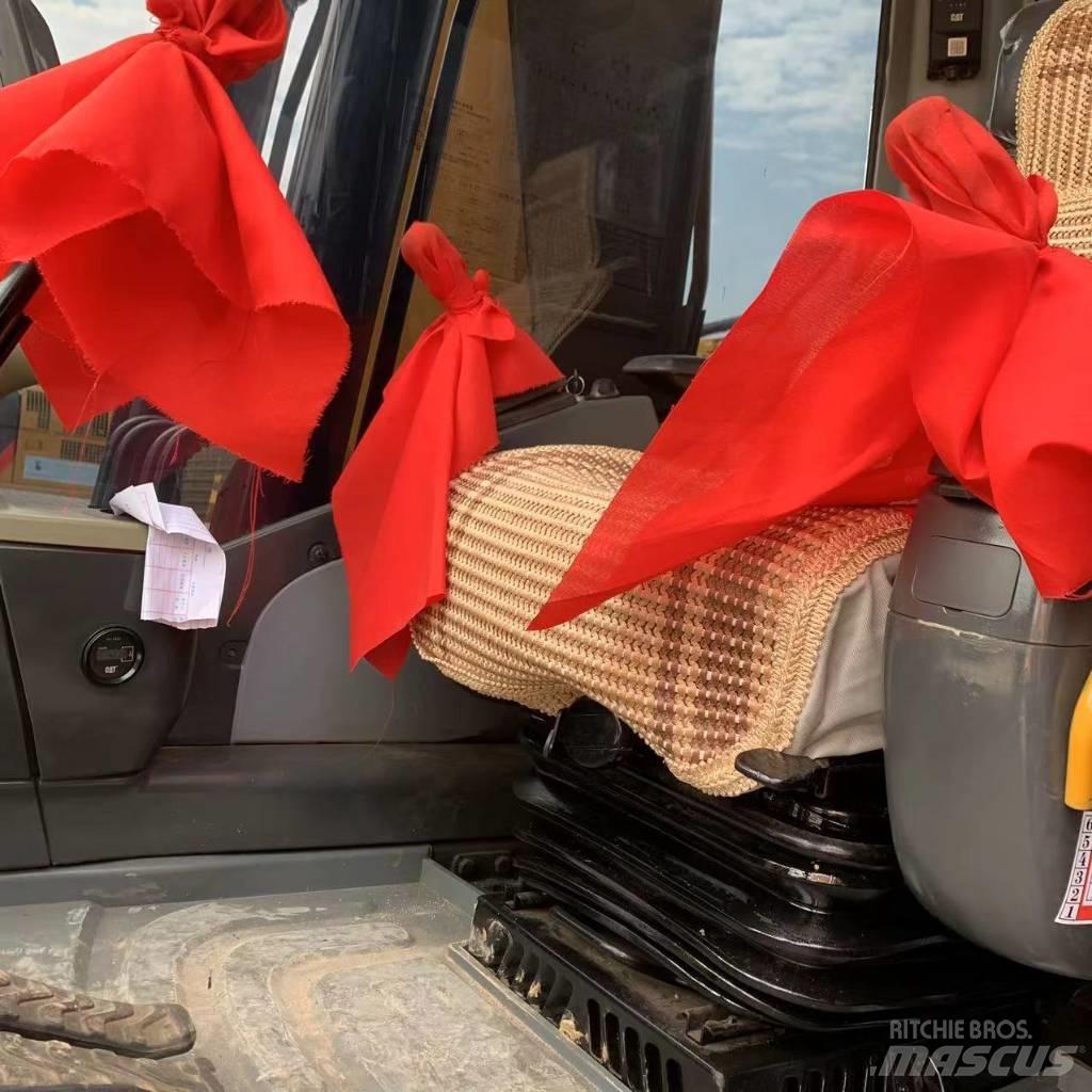 CAT 320 Escavatori cingolati