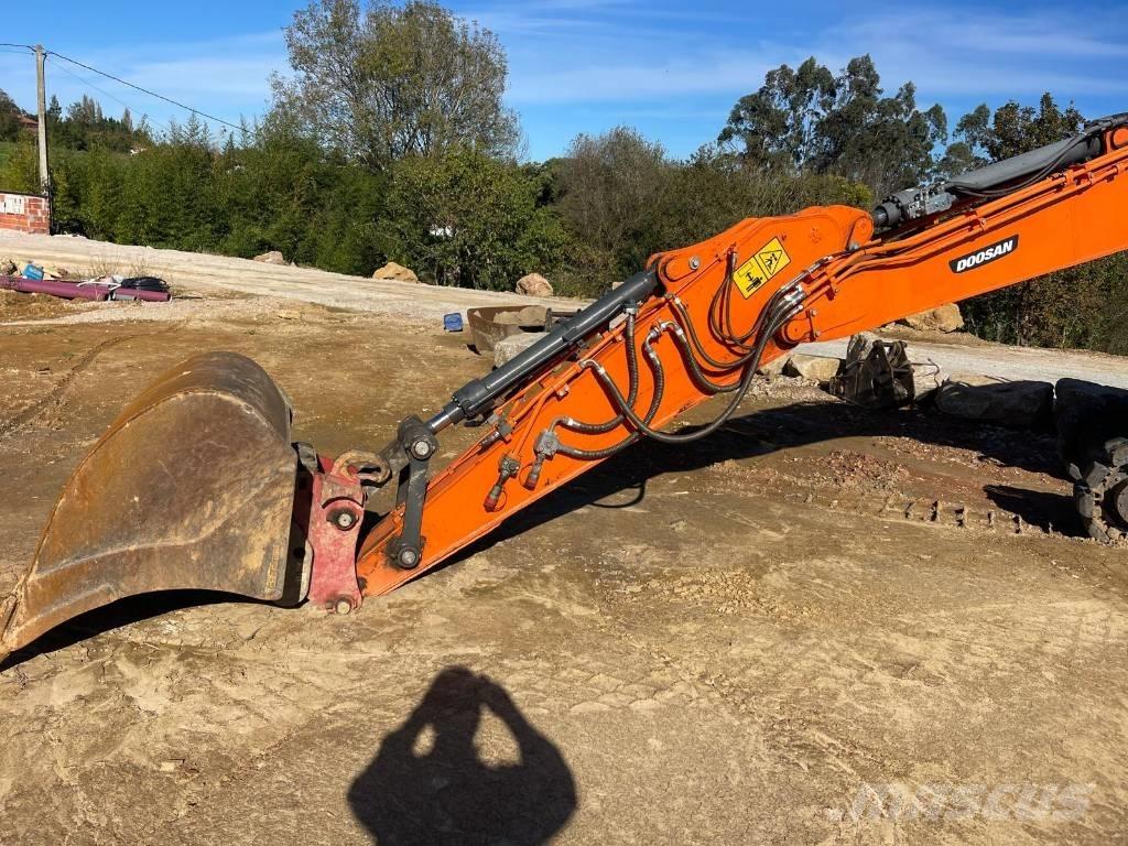 Doosan DX 140 LCR-5 Escavatori cingolati