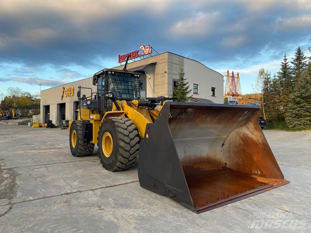 CAT 966 M Pale gommate