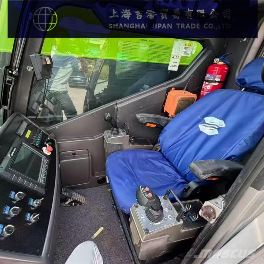 Zoomlion ZAT 2000 V7 Gru per tutti i terreni