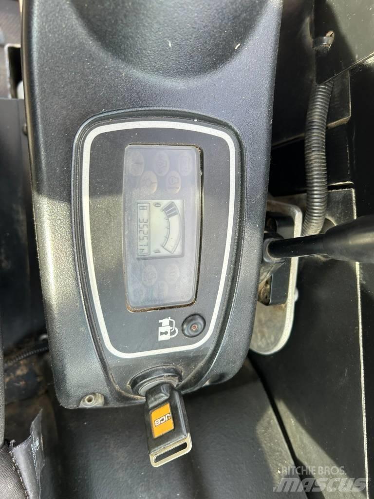 JCB 8026 CTS Miniescavatori
