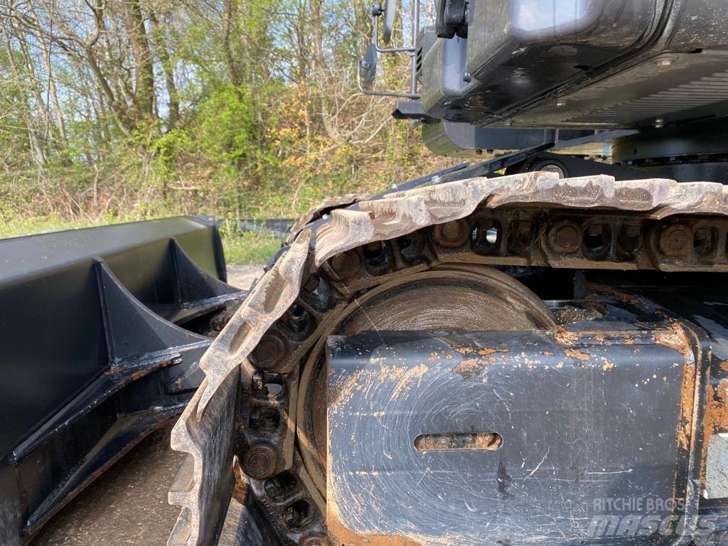 Hitachi ZX135USBL-7 Escavatori cingolati
