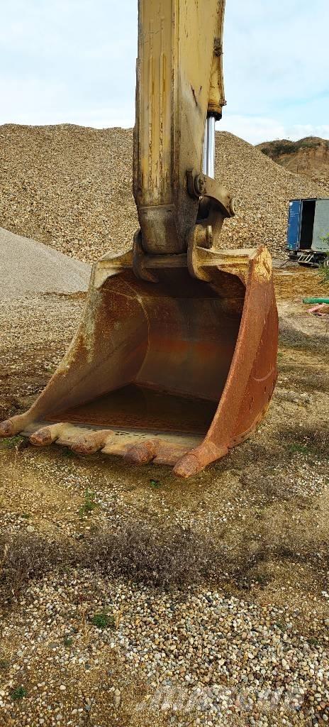 Komatsu PC 600 LC-7K Escavatori cingolati