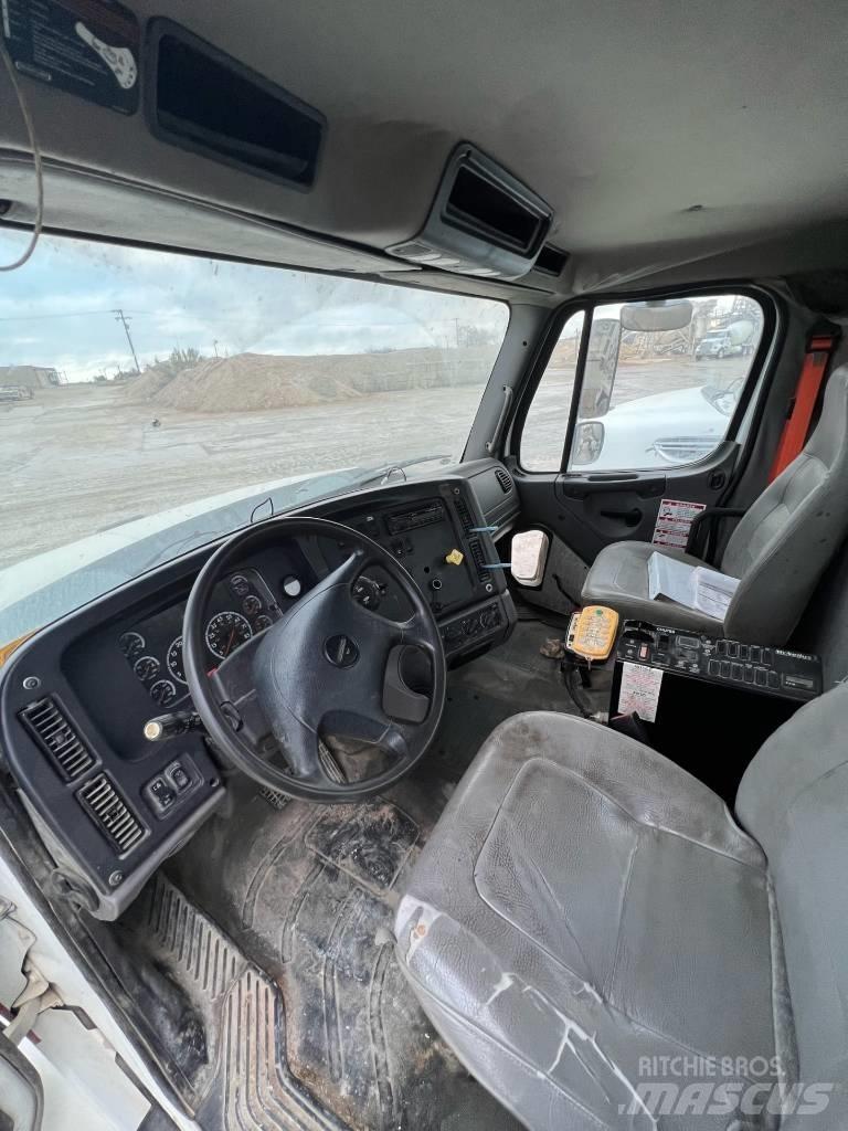 Freightliner SD 114 Camion altro