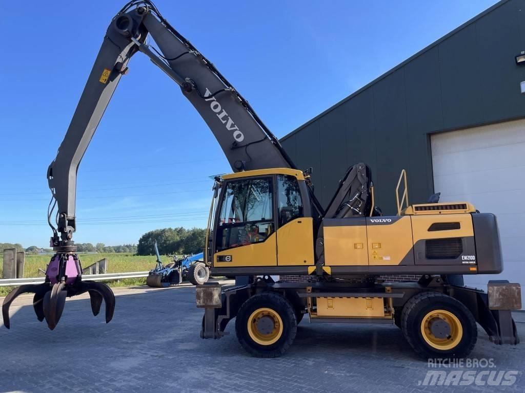 Volvo EW 210 MH Movimentazione rifiuti