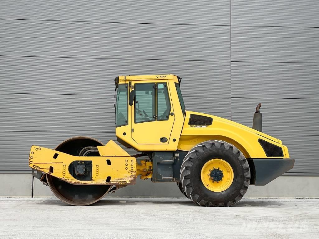 Bomag BW 213 DH-4 Rulli monotamburo