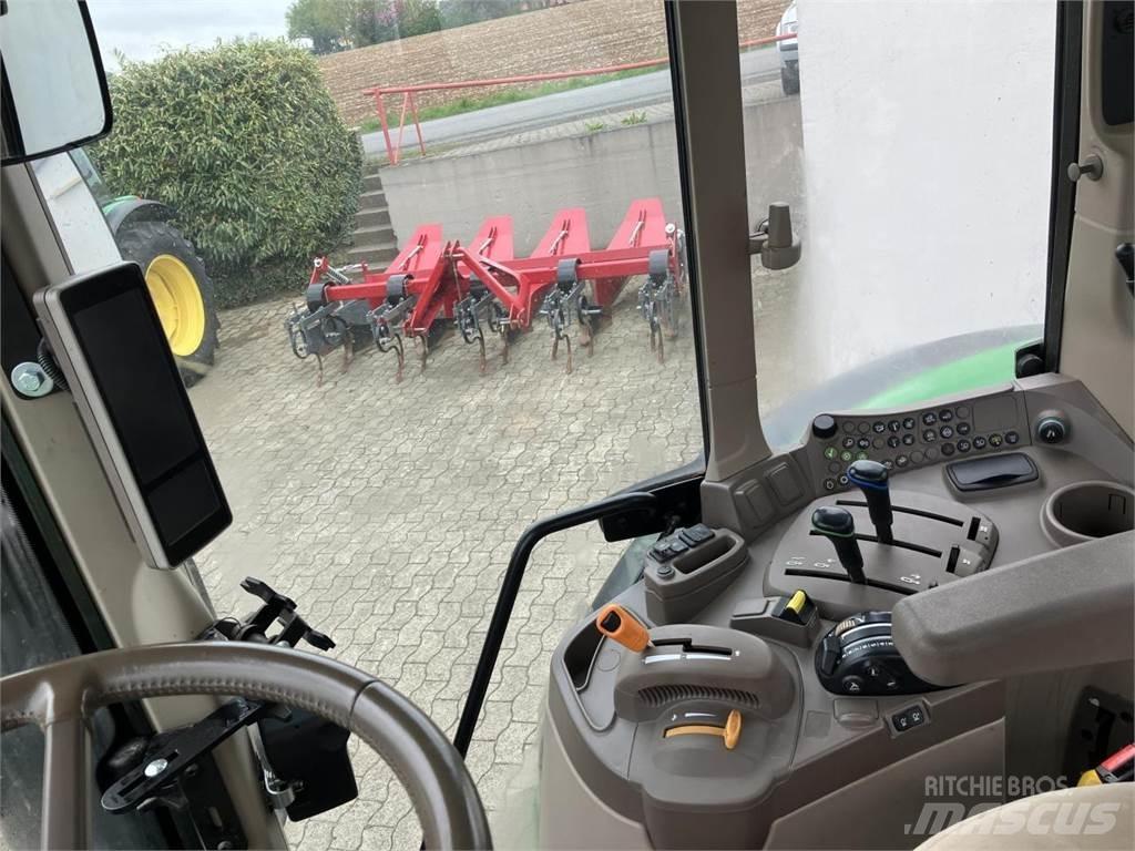John Deere 6120M Trattori