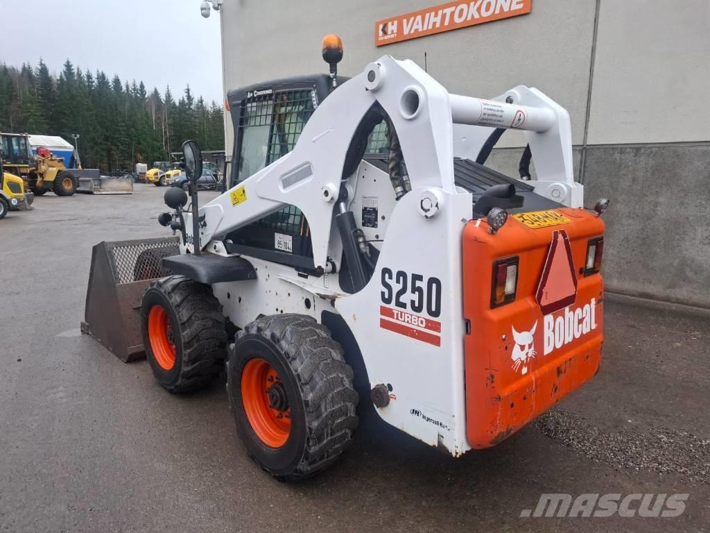 Bobcat S 250 Mini Pale Gommate