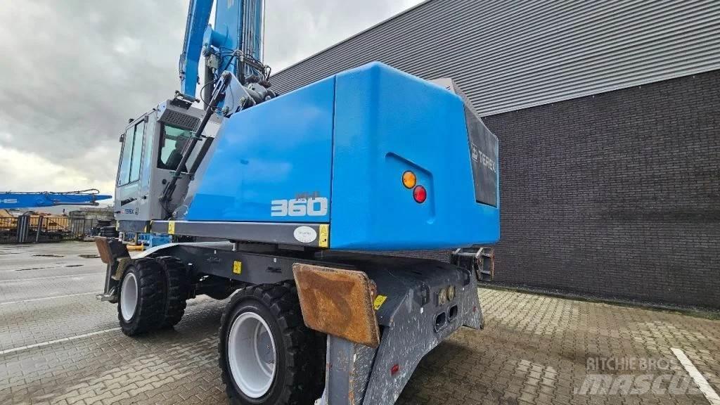 Fuchs MHL360 Movimentazione rifiuti