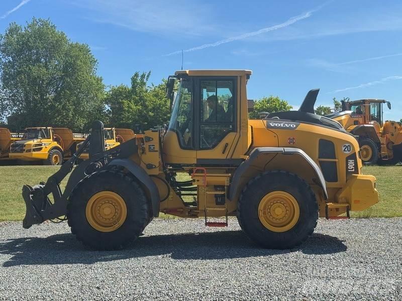 Volvo L 90 H Pale gommate
