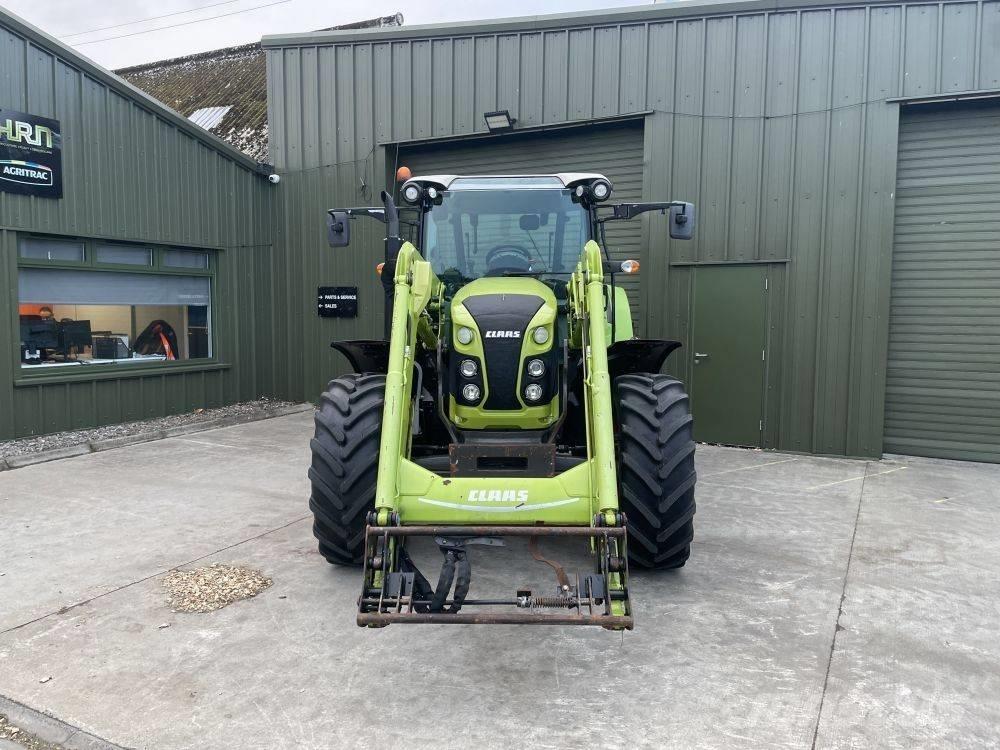 CLAAS Arion 450 Trattori