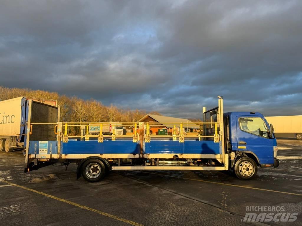 Mitsubishi Canter Camion con sponde ribaltabili