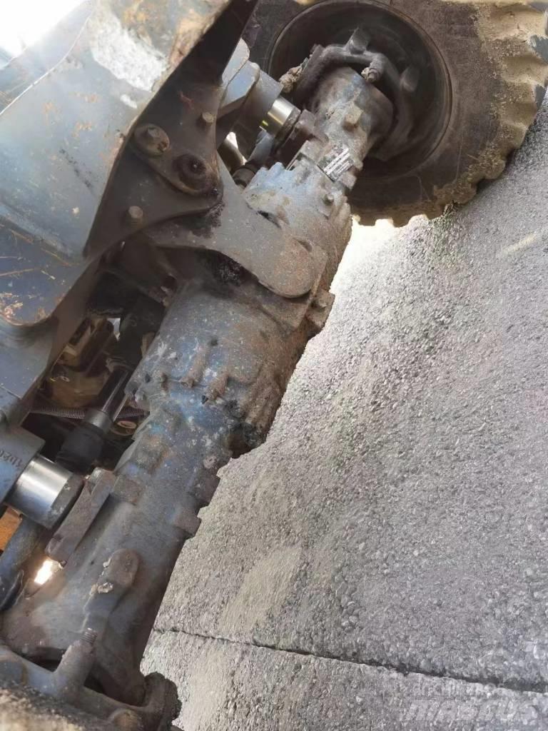 Doosan DX60W Escavatori gommati
