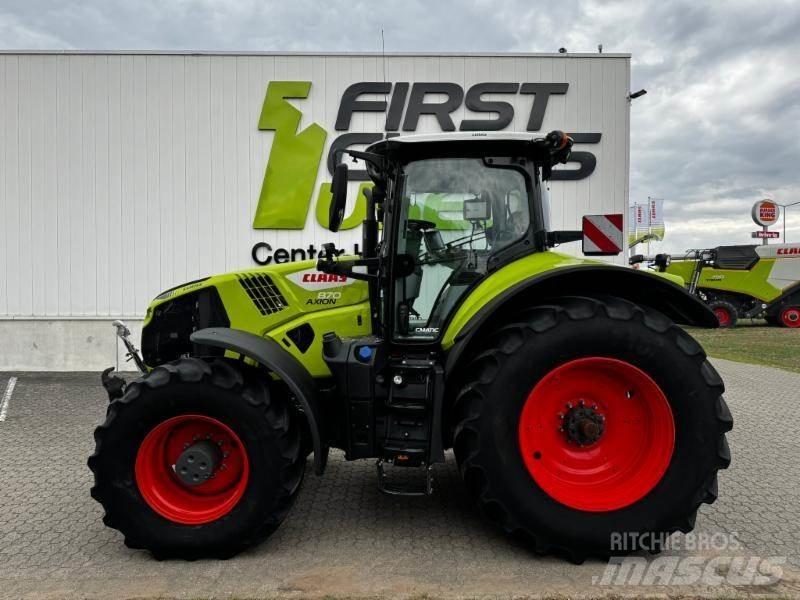 CLAAS AXION 870 Trattori