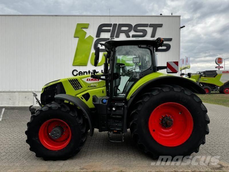 CLAAS AXION 870 Trattori