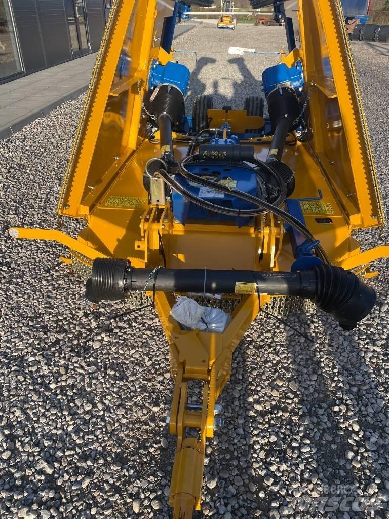 Bomford TriWing 4600 Falciatrici