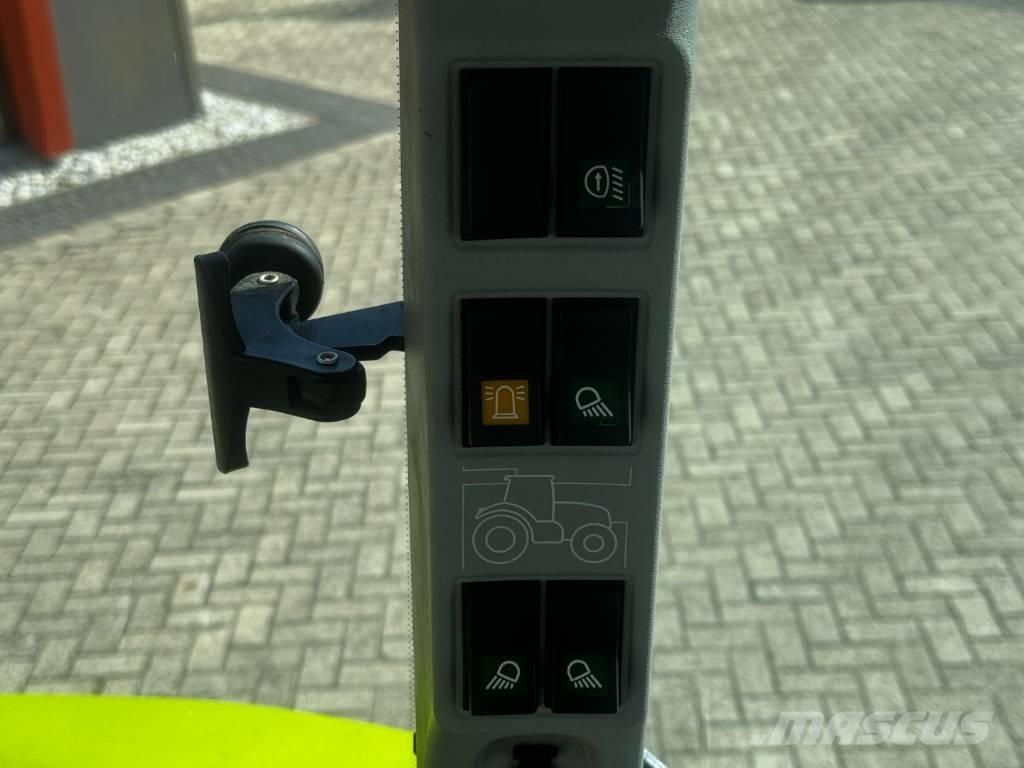 CLAAS Arion 450 CIS Trattori