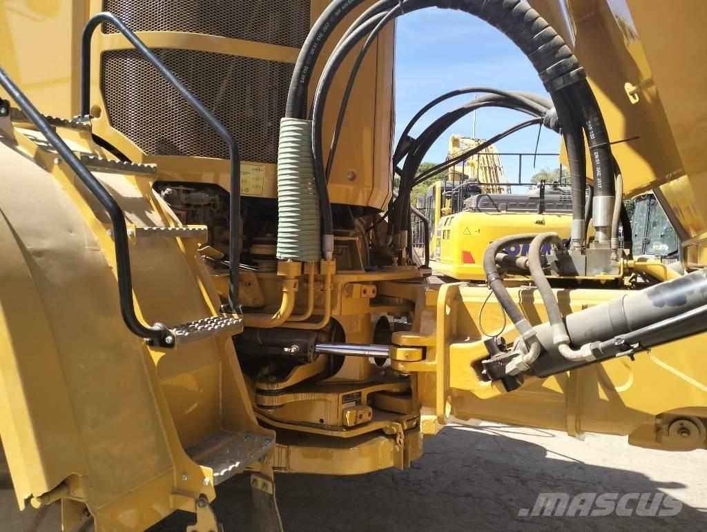 CAT 740 B Dumpers articolati