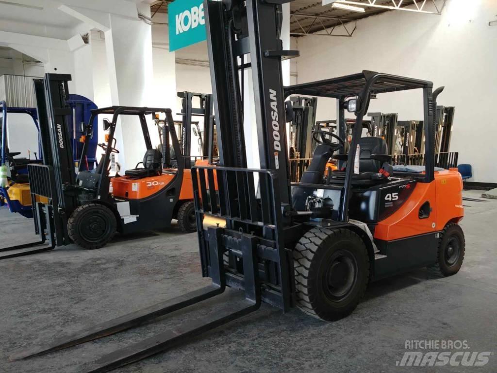 Doosan D45 SC-5 Carrelli elevatori diesel