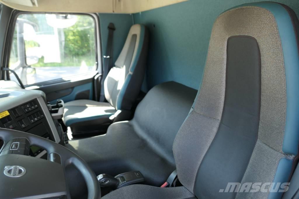 Volvo FM330 4x2 Camion a temperatura controllata