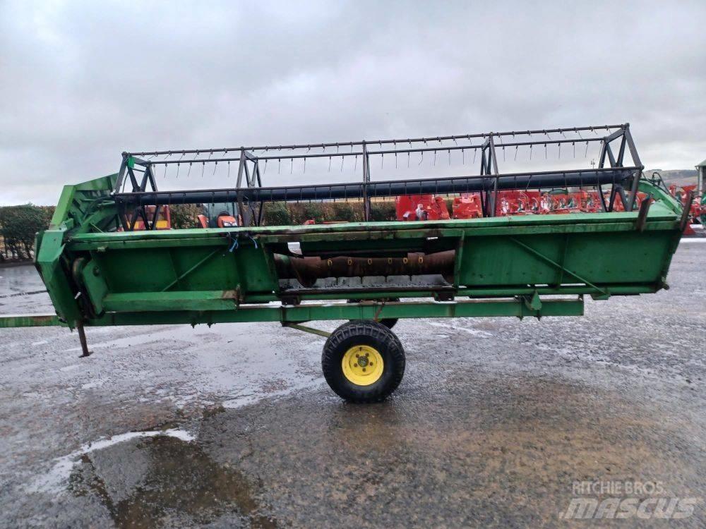 John Deere 1000 Coltivatori