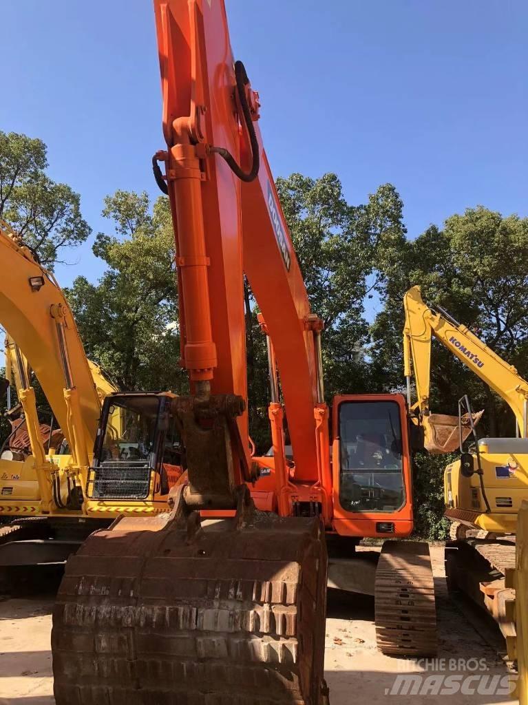 Doosan 225 LC Escavatori cingolati
