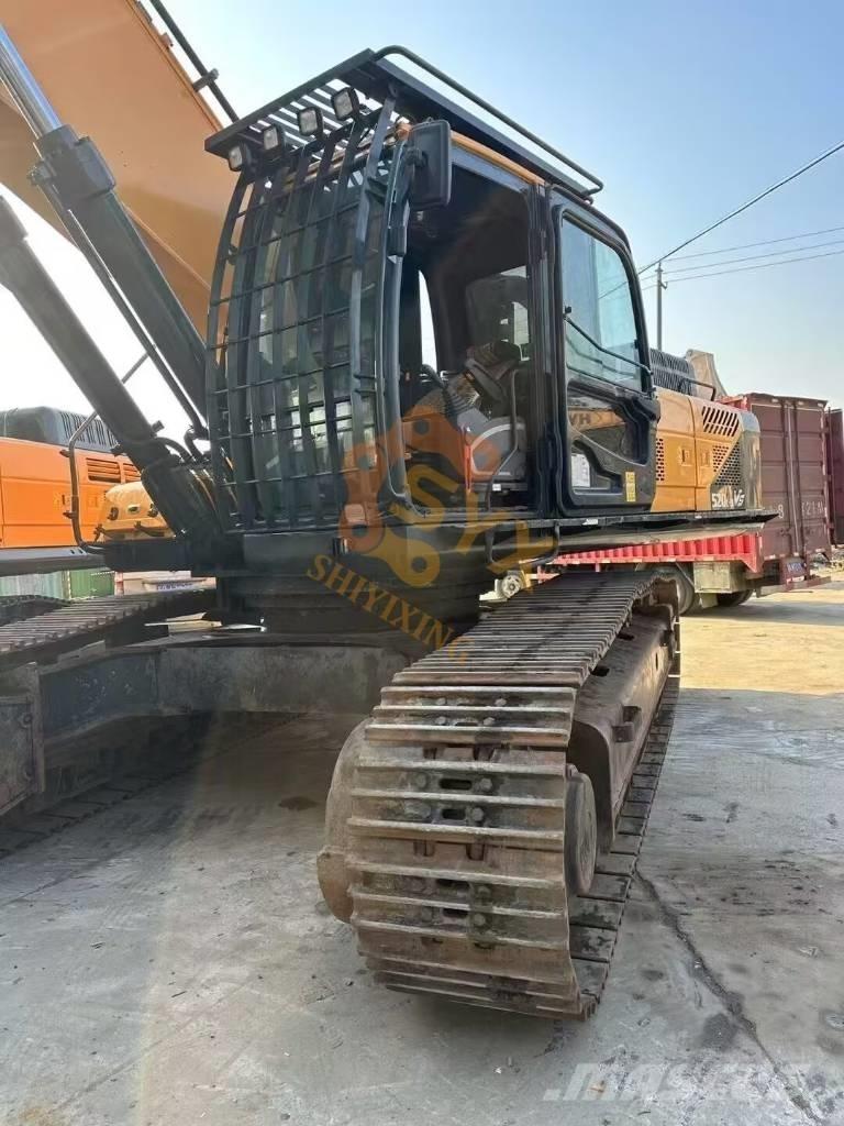 Hyundai Robex 520 VS Escavatori cingolati
