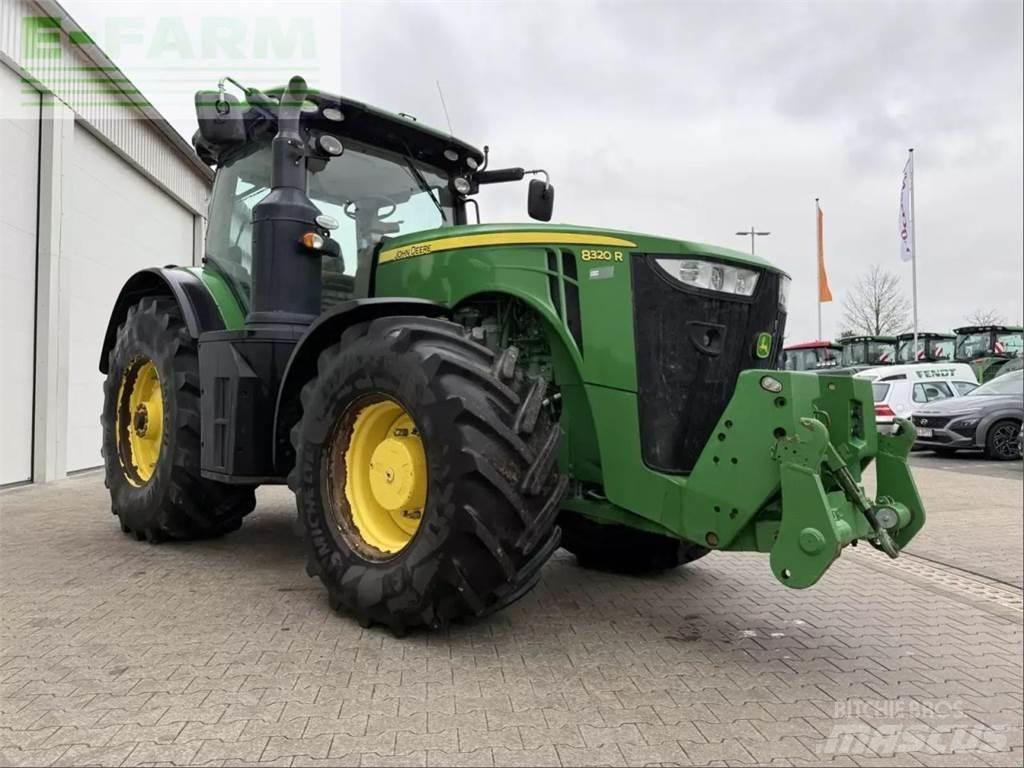 John Deere 8320 r Trattori