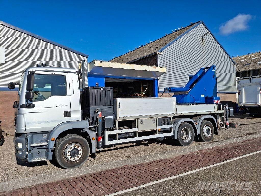 MAN TGM 26.340 6x2 Camion cassonati