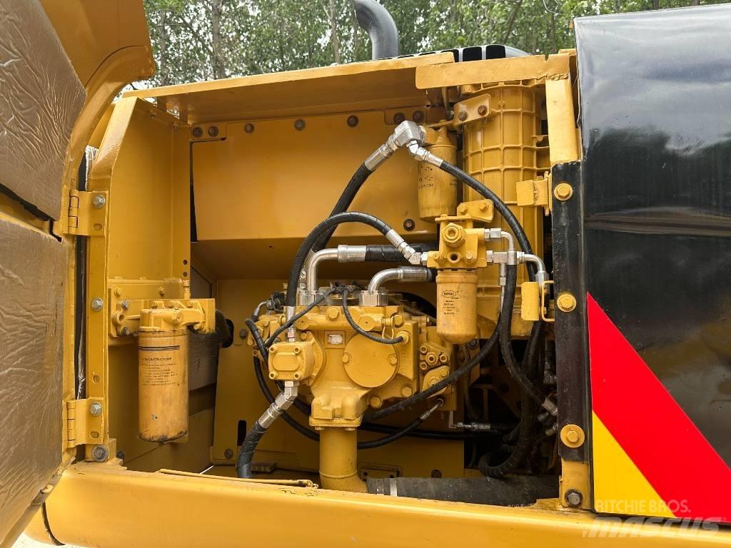 CAT 320D Escavatori cingolati