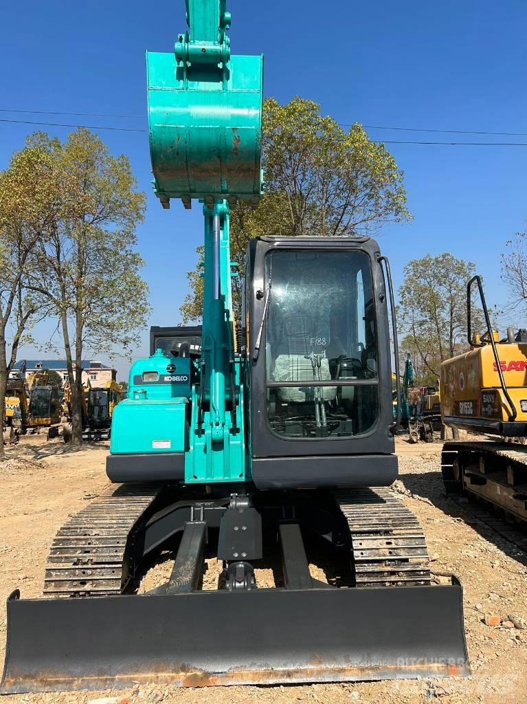 Kobelco SK 75 Miniescavatori