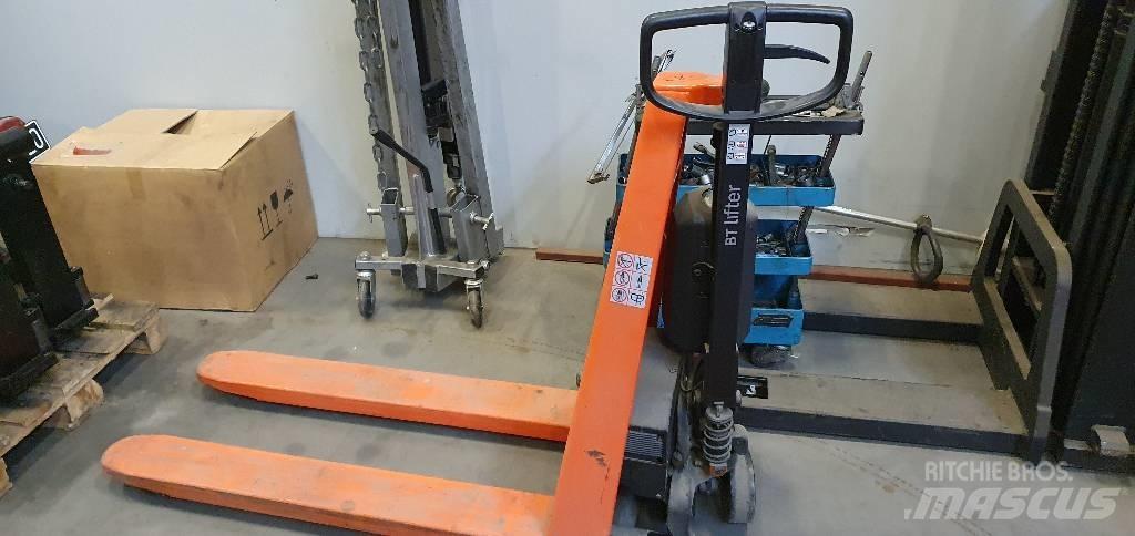 BT HHL100 Transpallet elettrici a timone