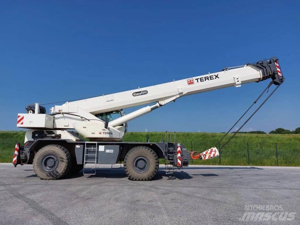 Terex RT90 Gru per terreni difficili