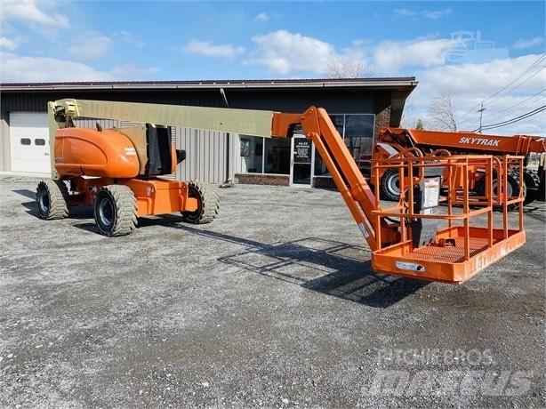JLG 800 AJ Piattaforme a braccio articolato