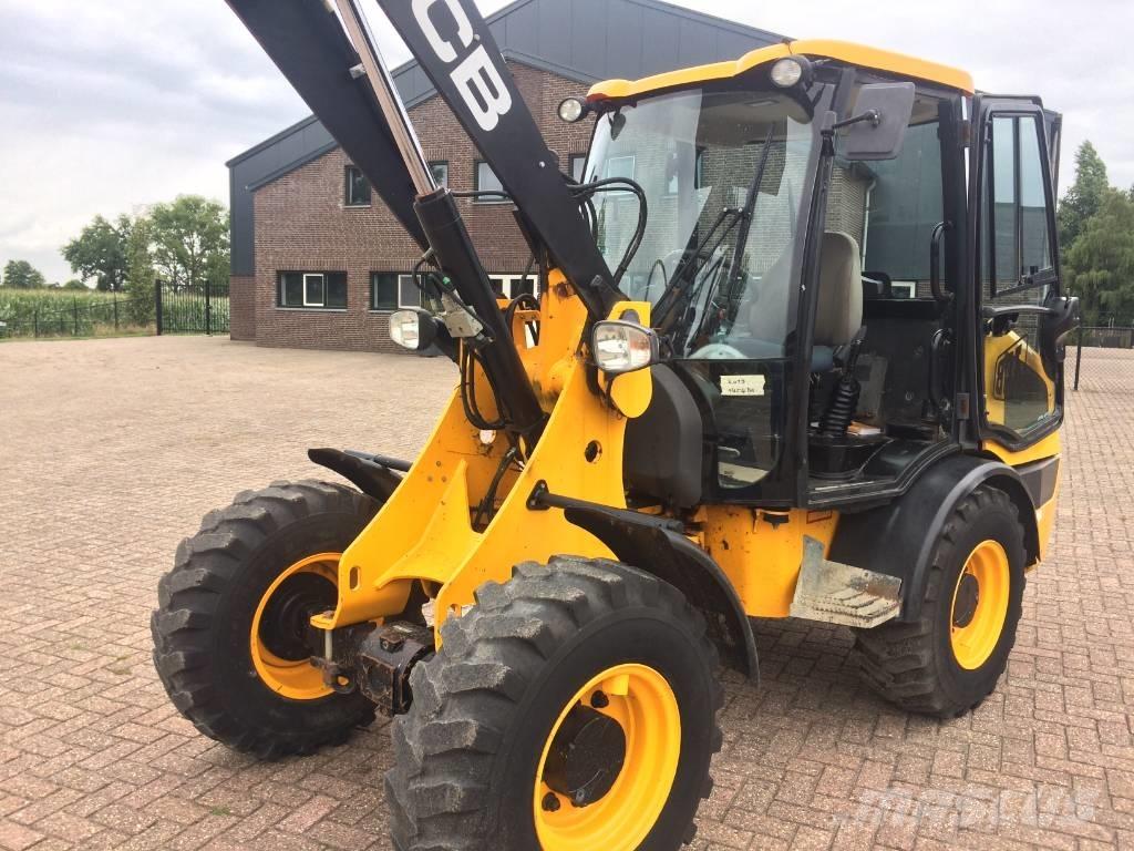 JCB 406 Pale gommate