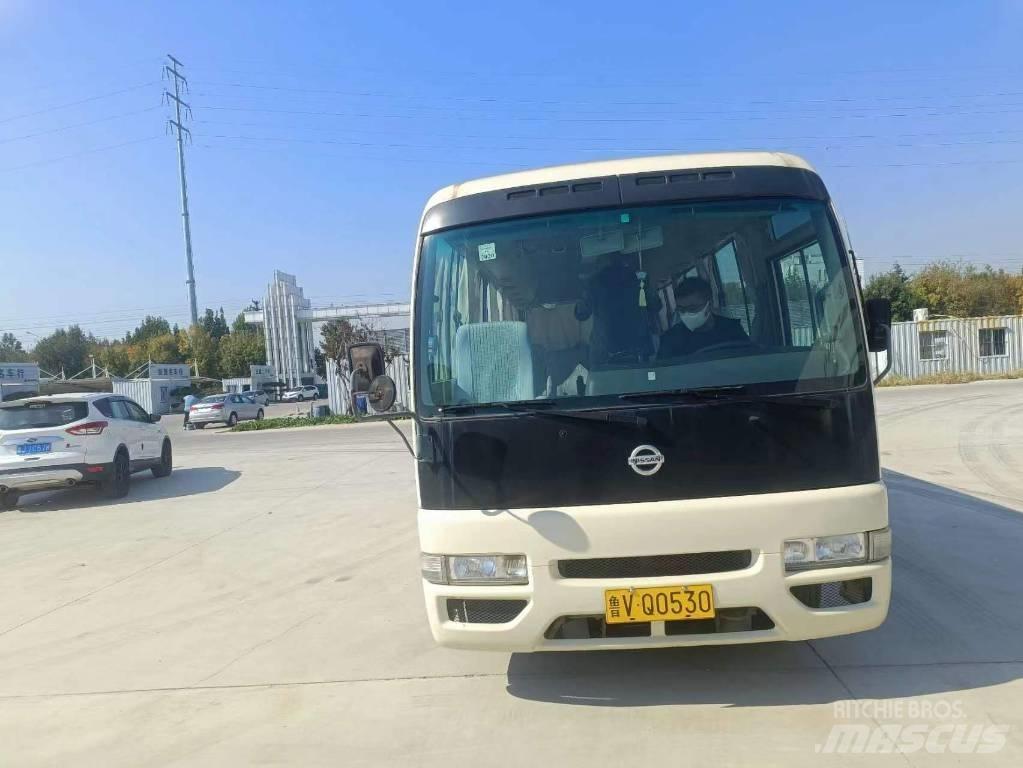 Nissan Civilian Autobus interurbani