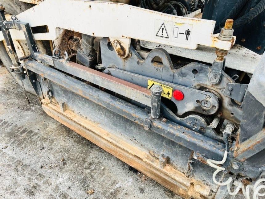 Dynapac F 141-6WD Finitrici
