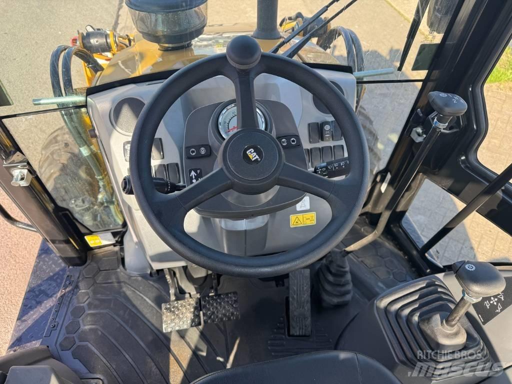 CAT 424 4X4 ( UNUSED ) Terne