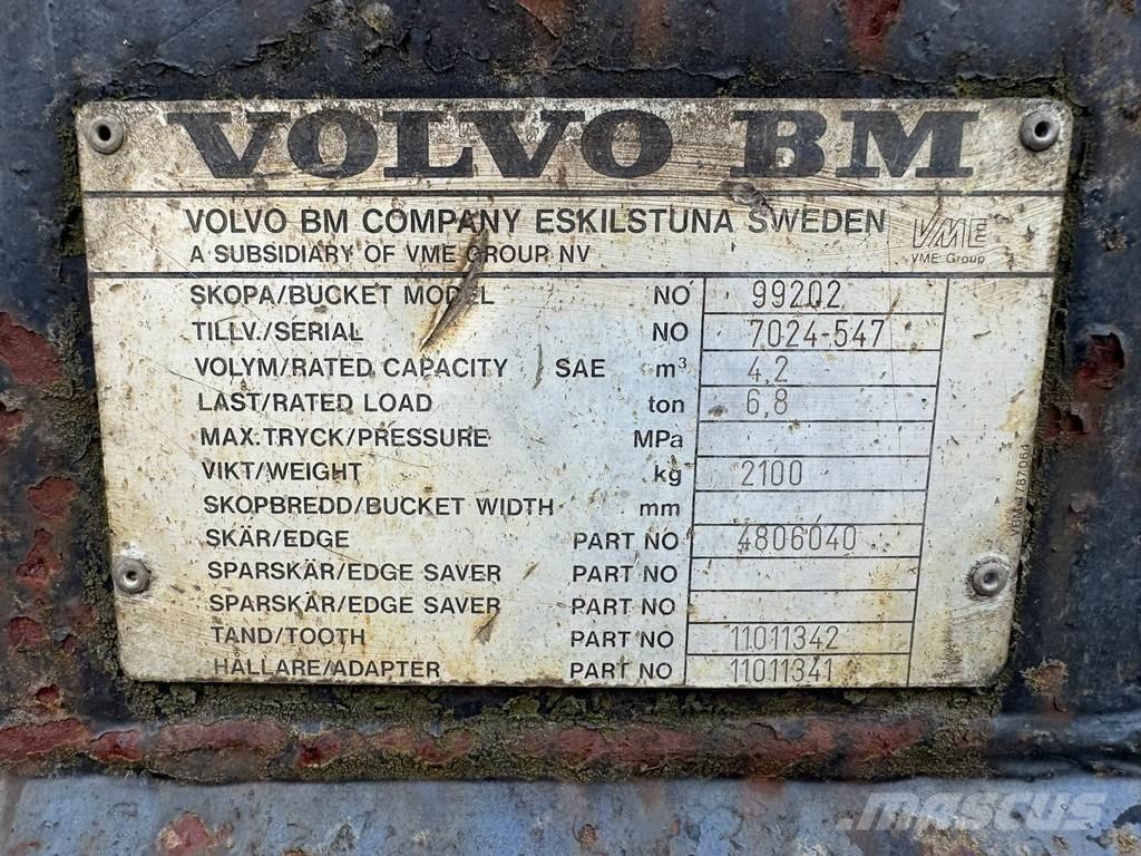 Volvo 4.2 m3 Benne