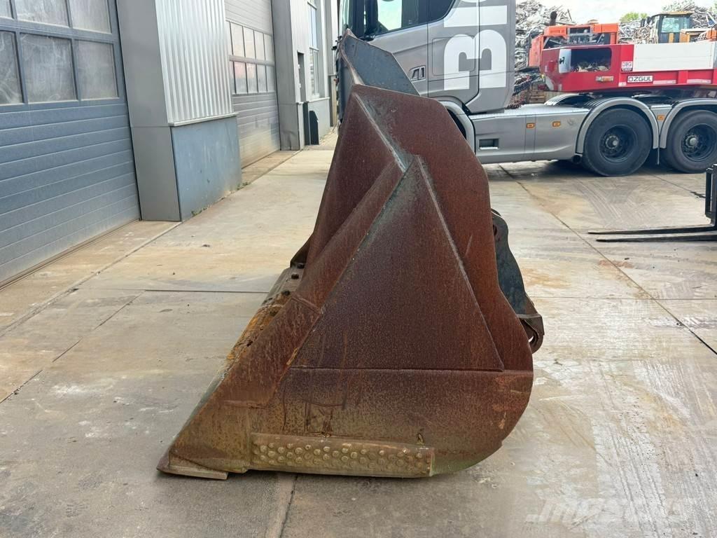 Volvo 4.2 m3 Benne