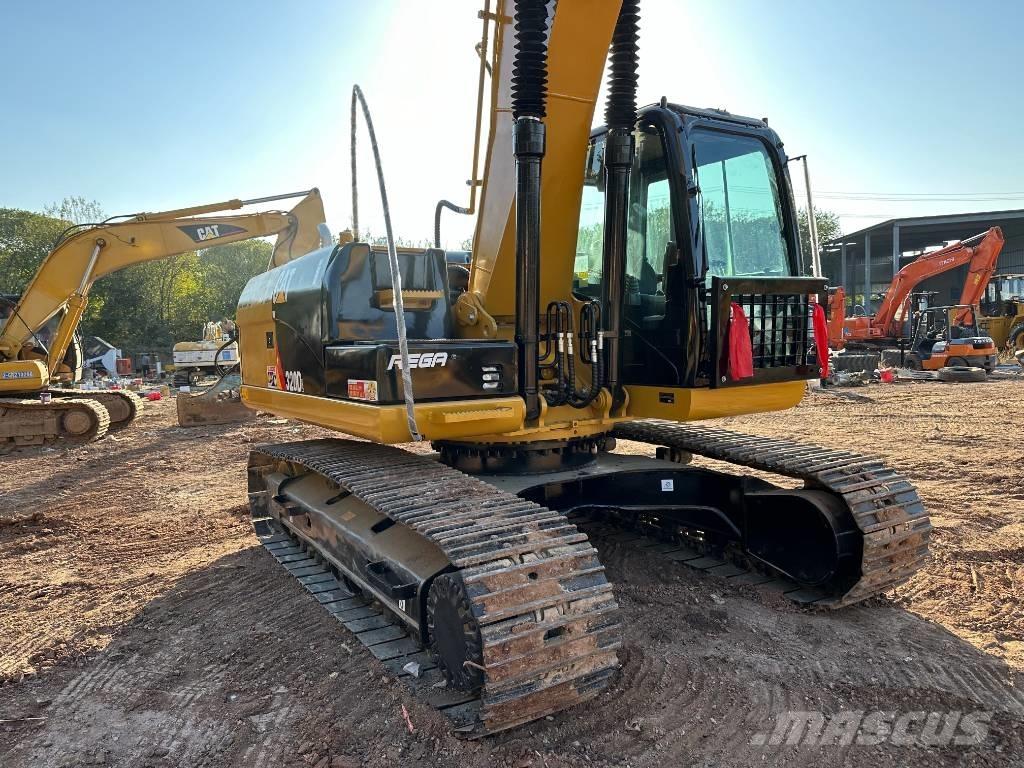 CAT 320 D L Escavatori cingolati