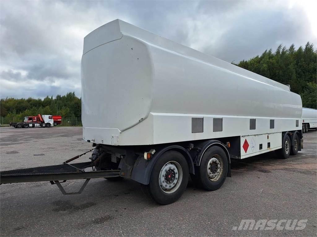  SAF/Mattila MS4 Rimorchi cisterna
