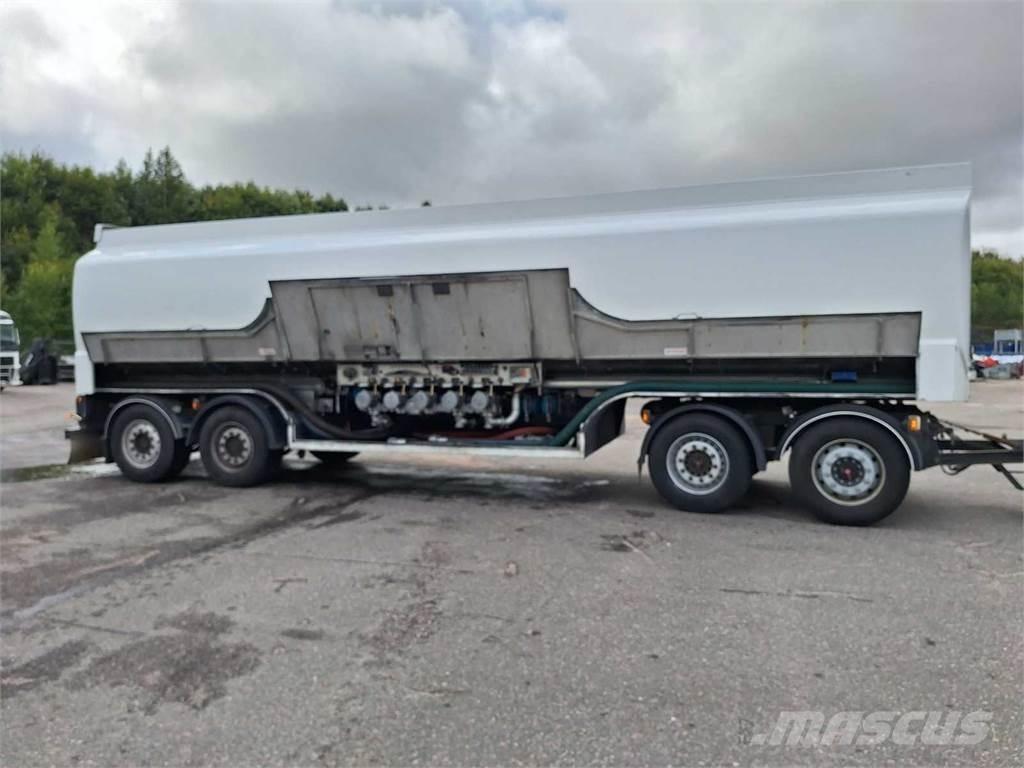  SAF/Mattila MS4 Rimorchi cisterna