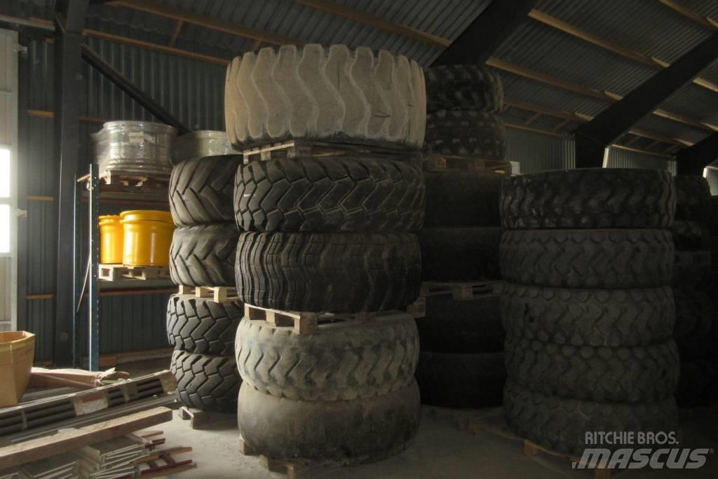 Beg däck 20,5x25 Pneumatici, ruote e cerchioni