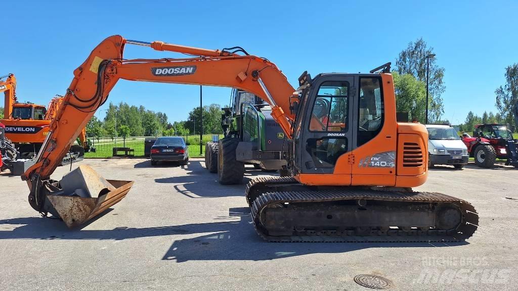Doosan DX 140 LCR Escavatori cingolati