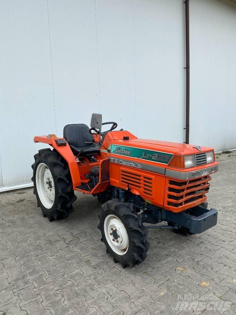 Kubota L1-225 Trattori compatti