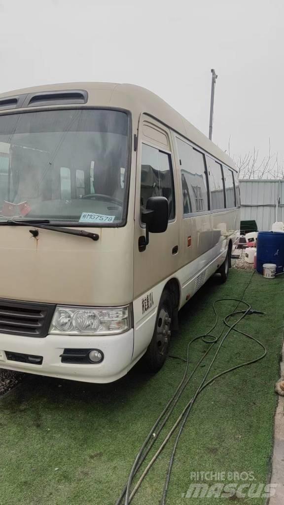 Toyota Coaster Autobus interurbani