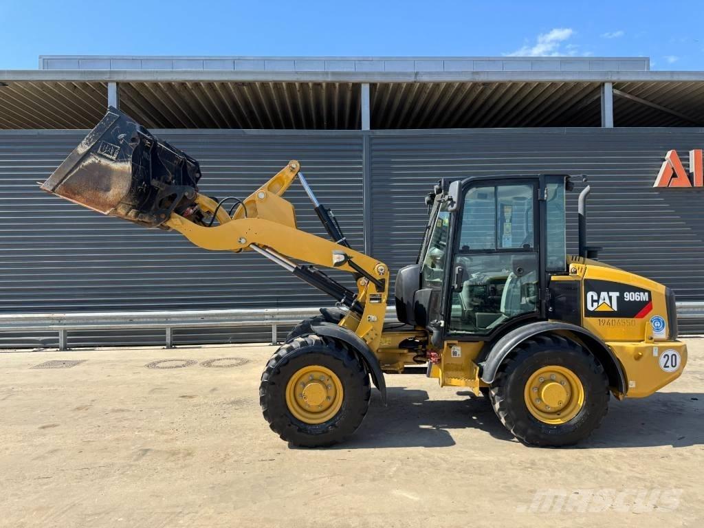 CAT 906M Pale gommate