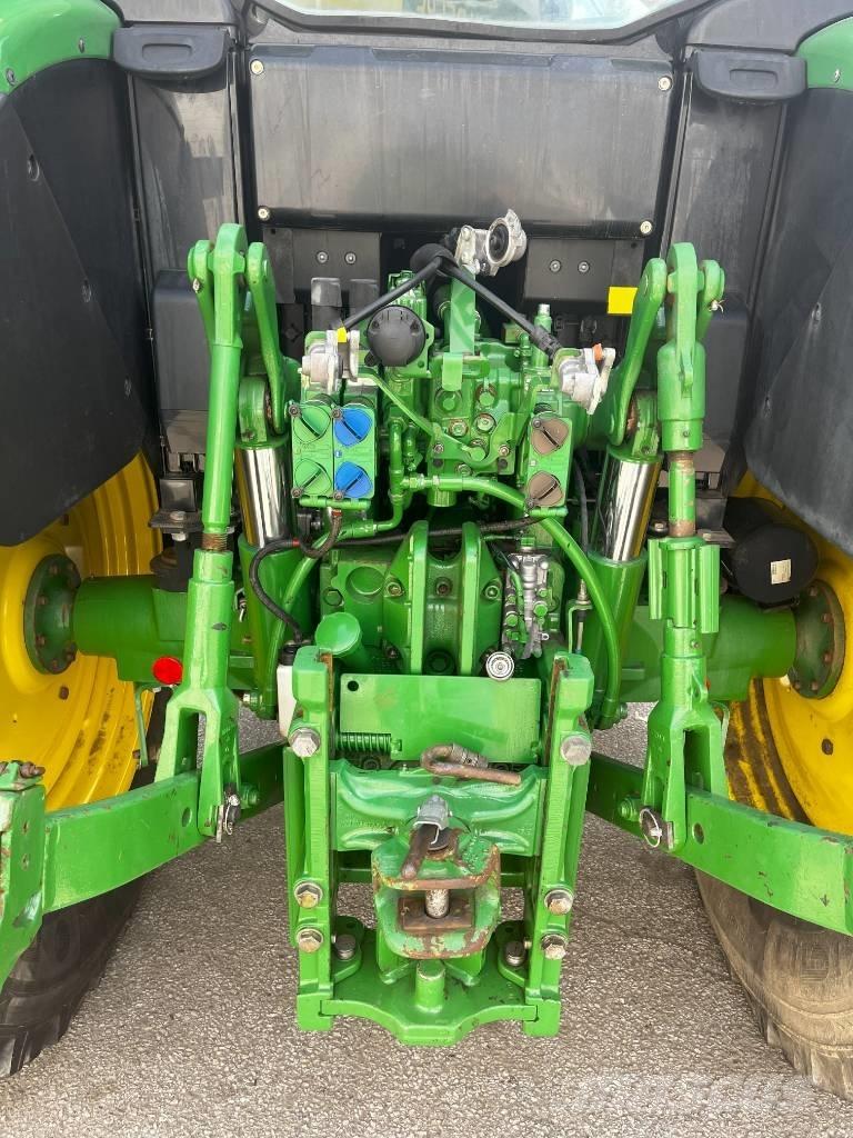 John Deere 6115 M Trattori