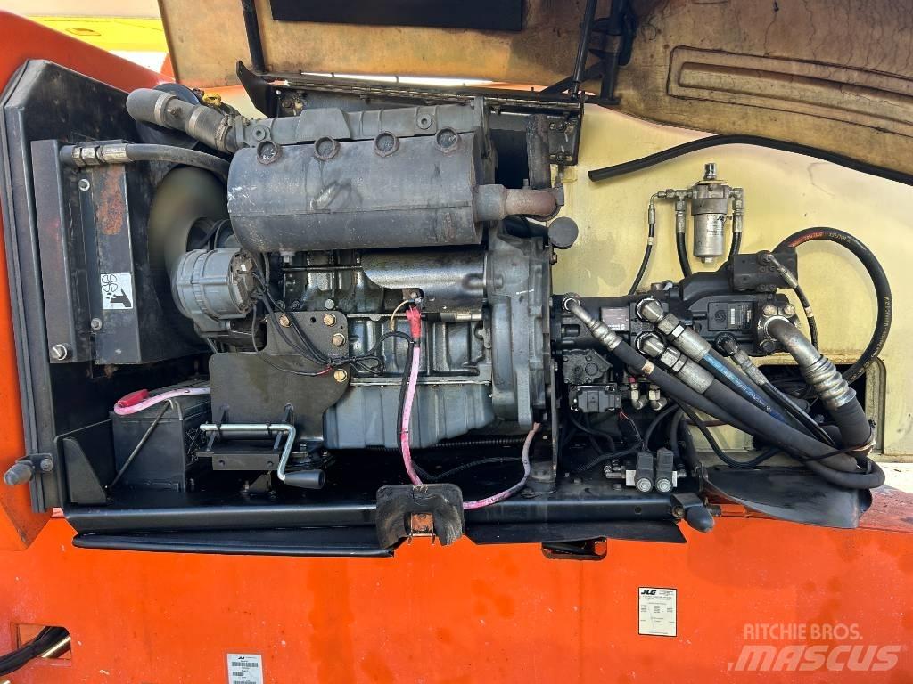 JLG 800 AJ Piattaforme a braccio articolato